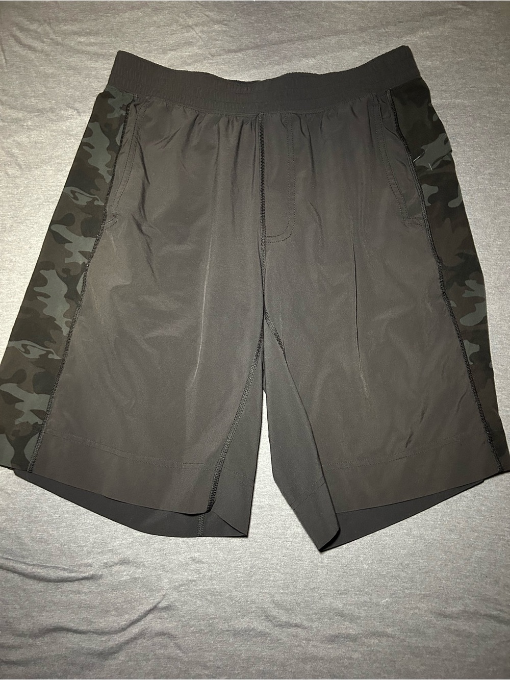 lululemon athletica Men's Dark Gray Athletic Shorts with Camo Side Panels